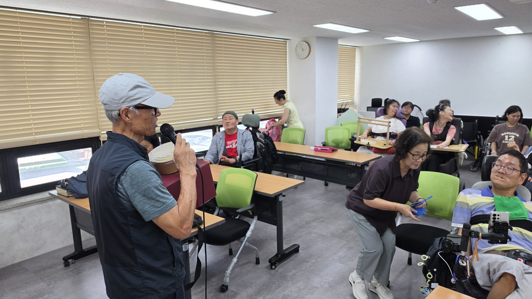 김철수 선생님 퇴임 감사 사진 2